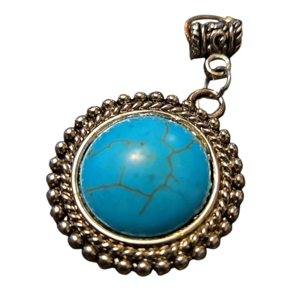 Turquoise Pendant - Picture 1 of 3